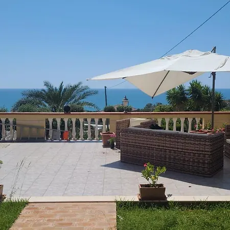 Vista Stromboli Villa