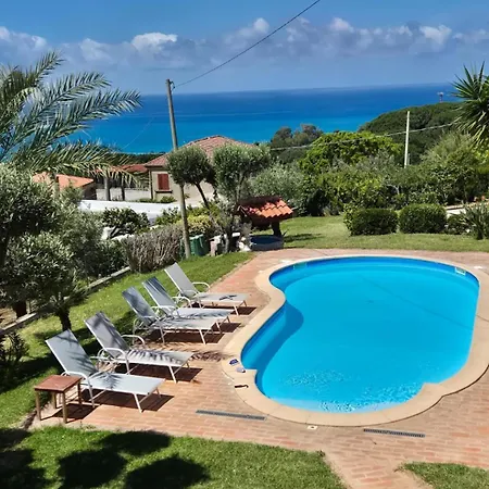 Vista Stromboli Villa