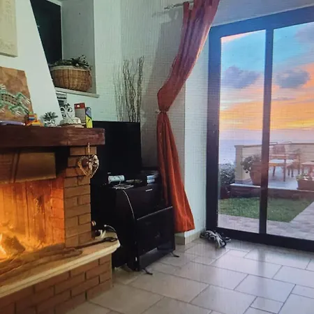 Vista Stromboli فيلة Falerna Scalo