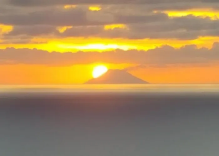 Vista Stromboli ヴィラ Falerna Scalo